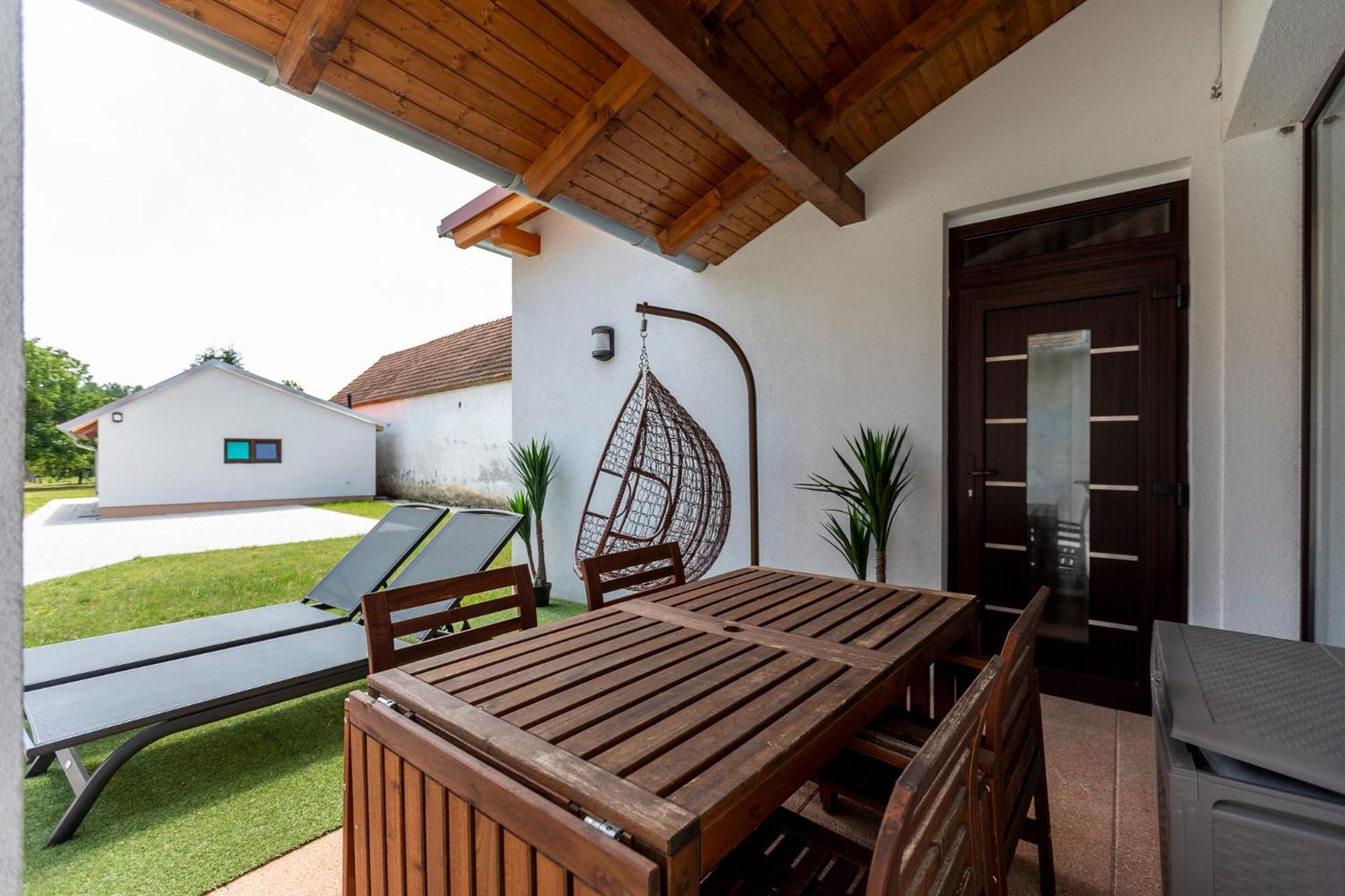 Park Apartman Sarrod Εξωτερικό φωτογραφία
