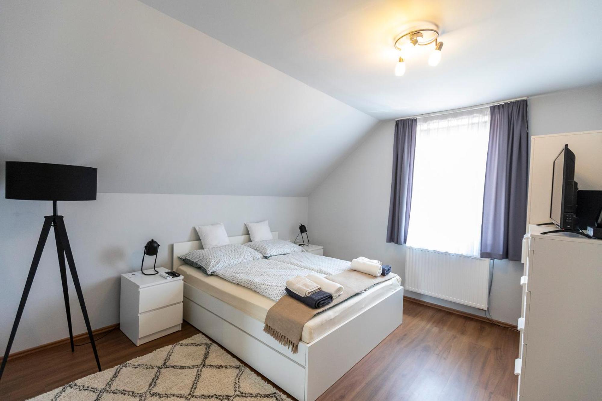 Park Apartman Sarrod Εξωτερικό φωτογραφία