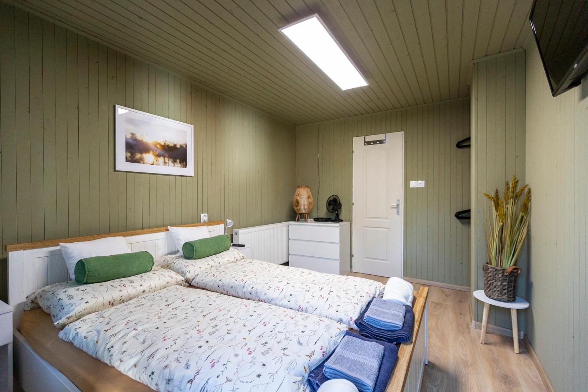 Park Apartman Sarrod Εξωτερικό φωτογραφία