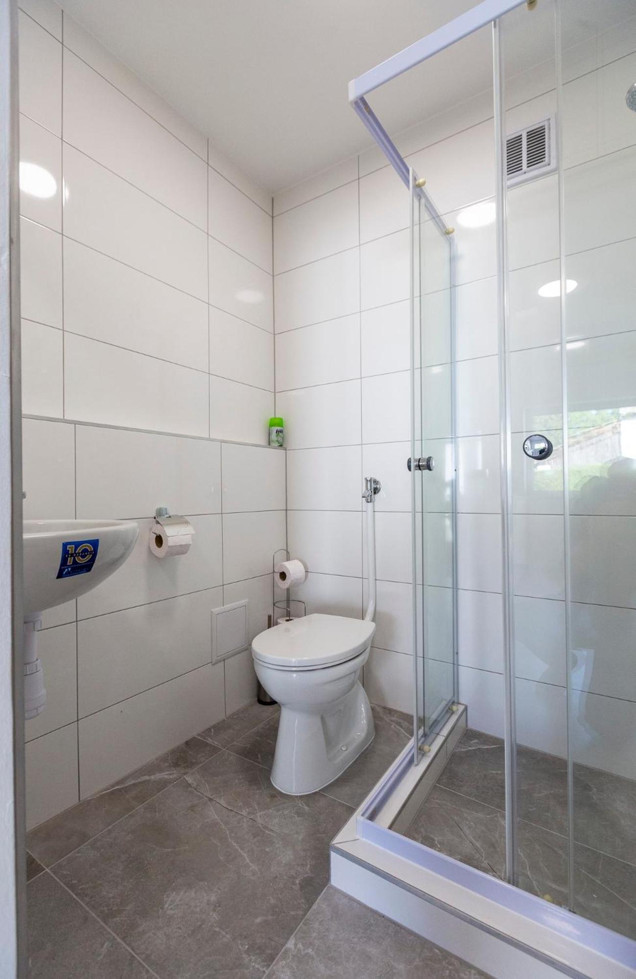 Park Apartman Sarrod Εξωτερικό φωτογραφία