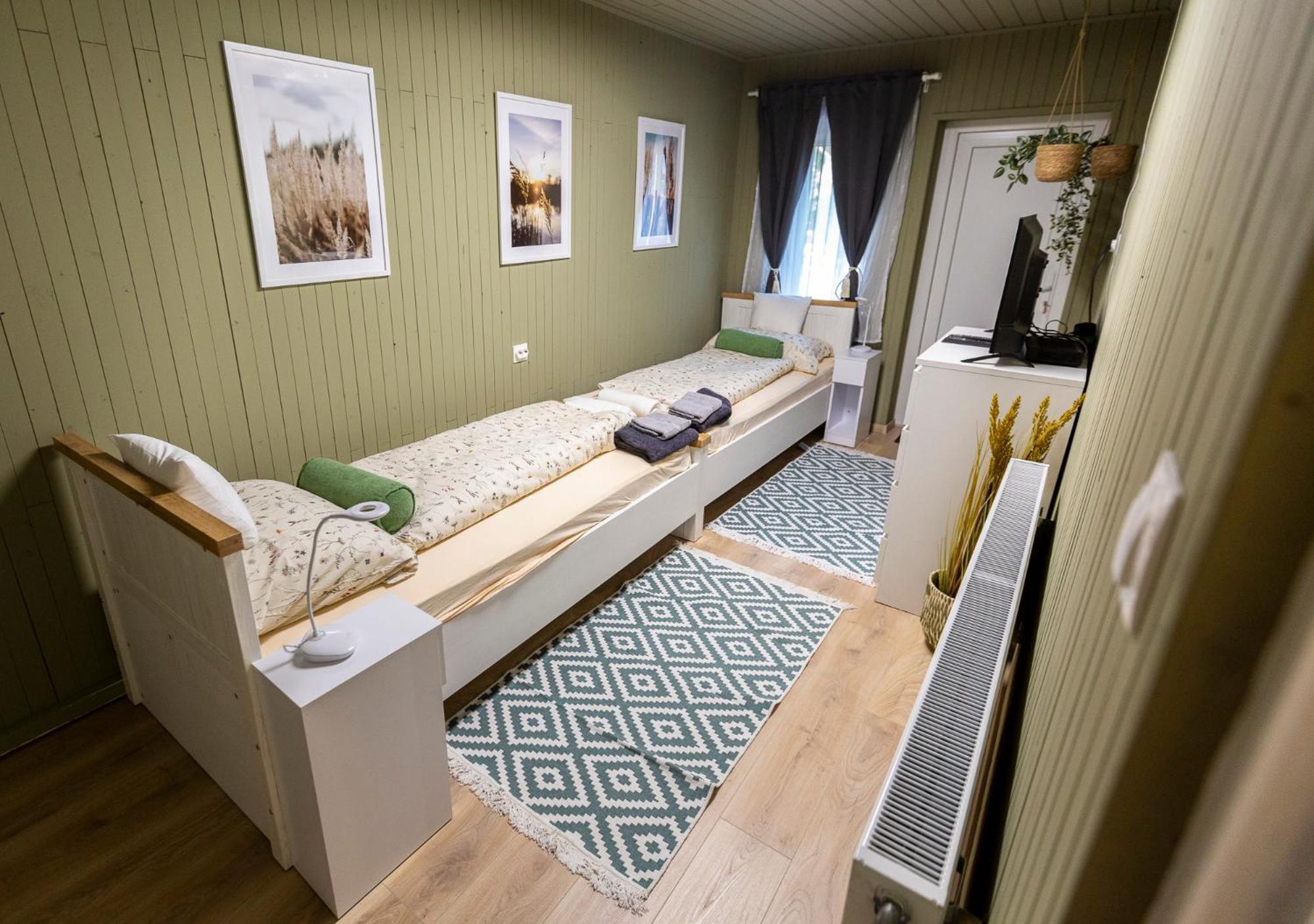 Park Apartman Sarrod Εξωτερικό φωτογραφία